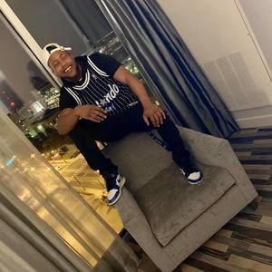 Meet your Posher, Thomas